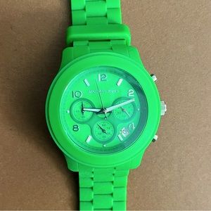 Michael Kors Watch. Green. Female. Male. Casual. Good Condition